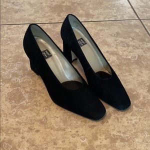 Nine West black heels